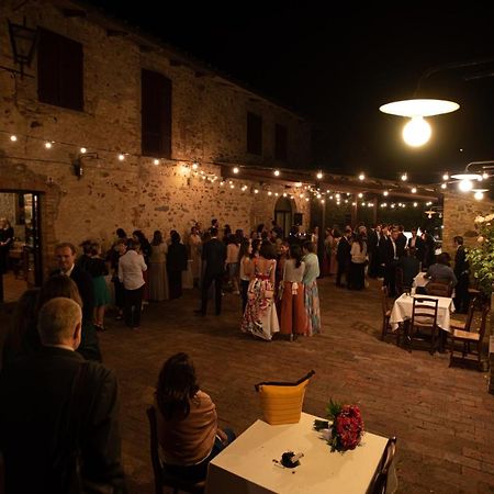 Albergo Ristorante Da Vestro Monticiano Exteriér fotografie