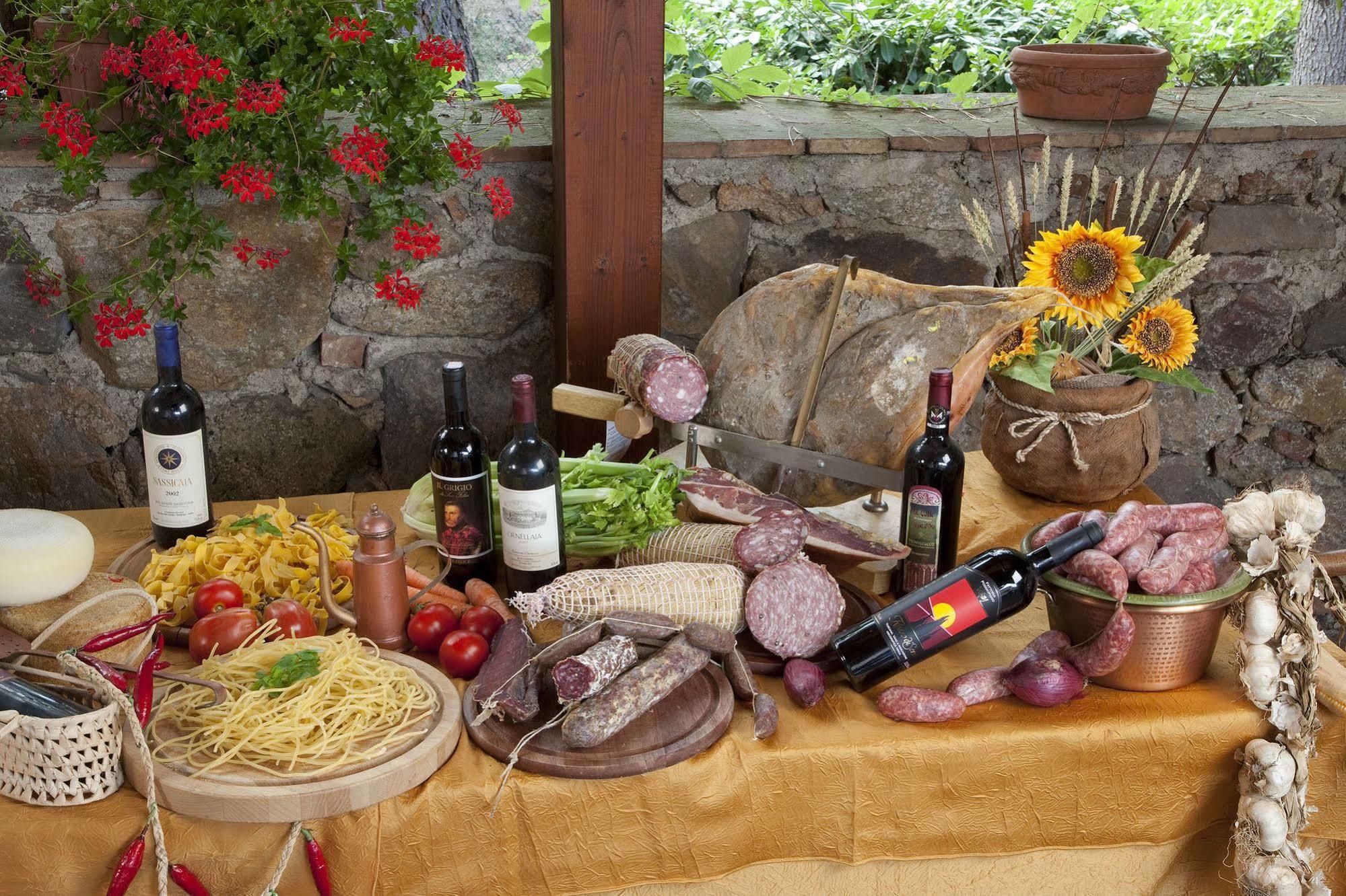 Albergo Ristorante Da Vestro Monticiano Exteriér fotografie