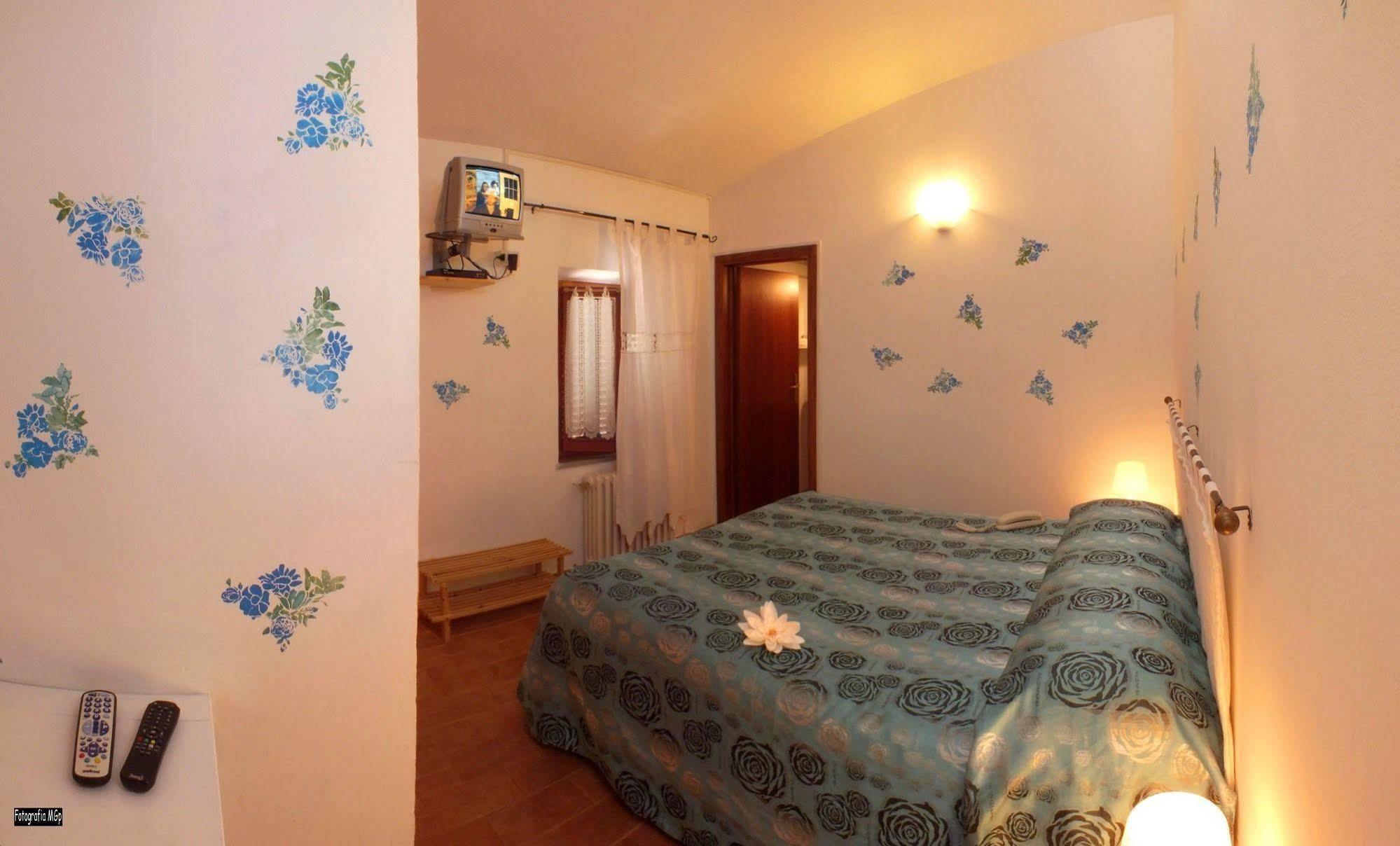Albergo Ristorante Da Vestro Monticiano Exteriér fotografie