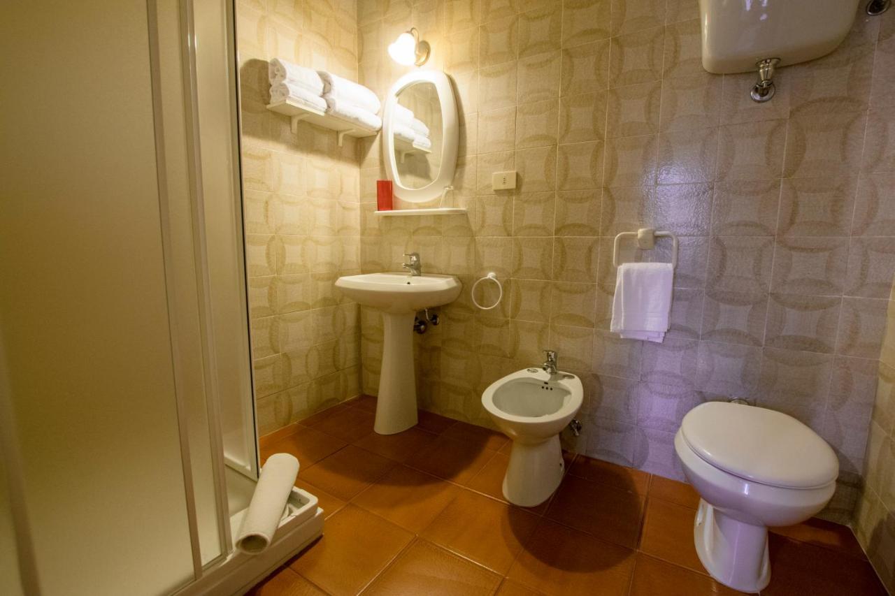 Albergo Ristorante Da Vestro Monticiano Exteriér fotografie